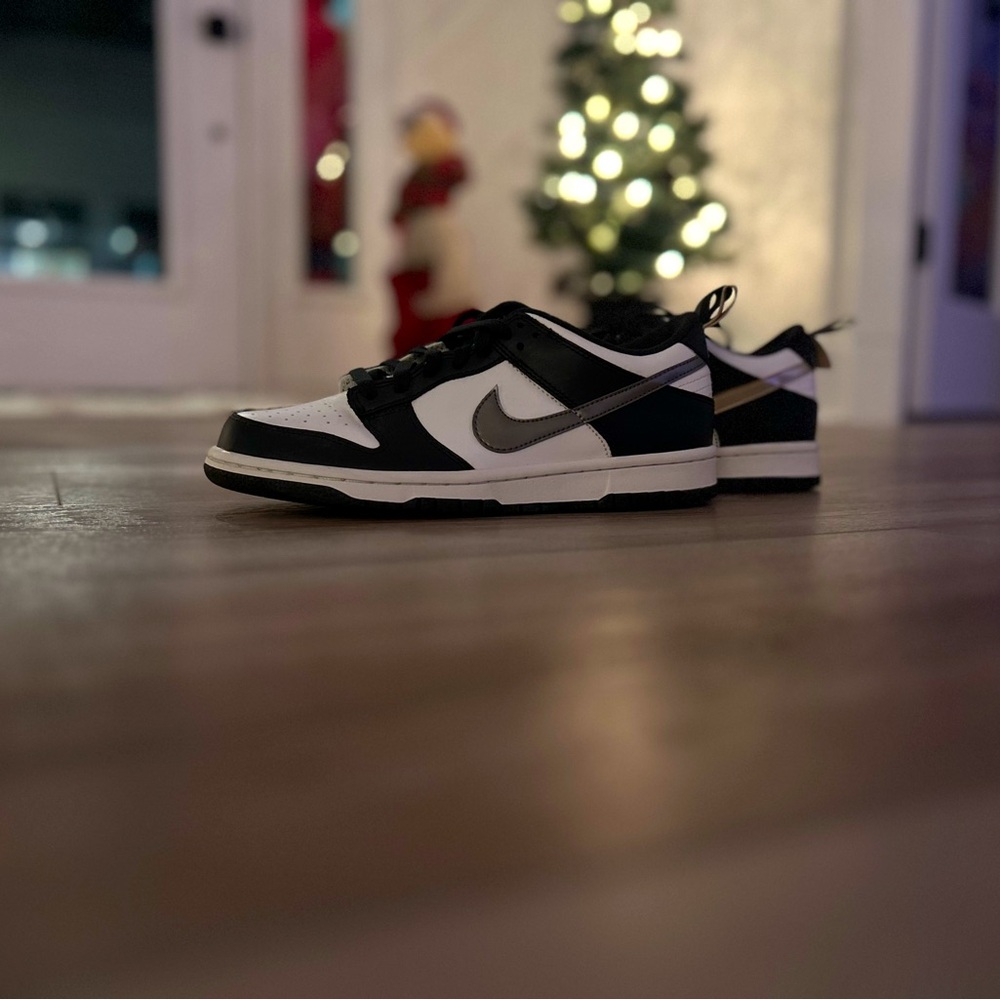 Gold and black dunks